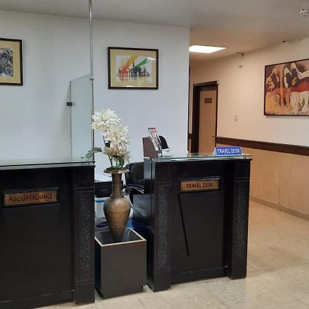 New Delhi Ymca Tourist Hostel Esterno foto