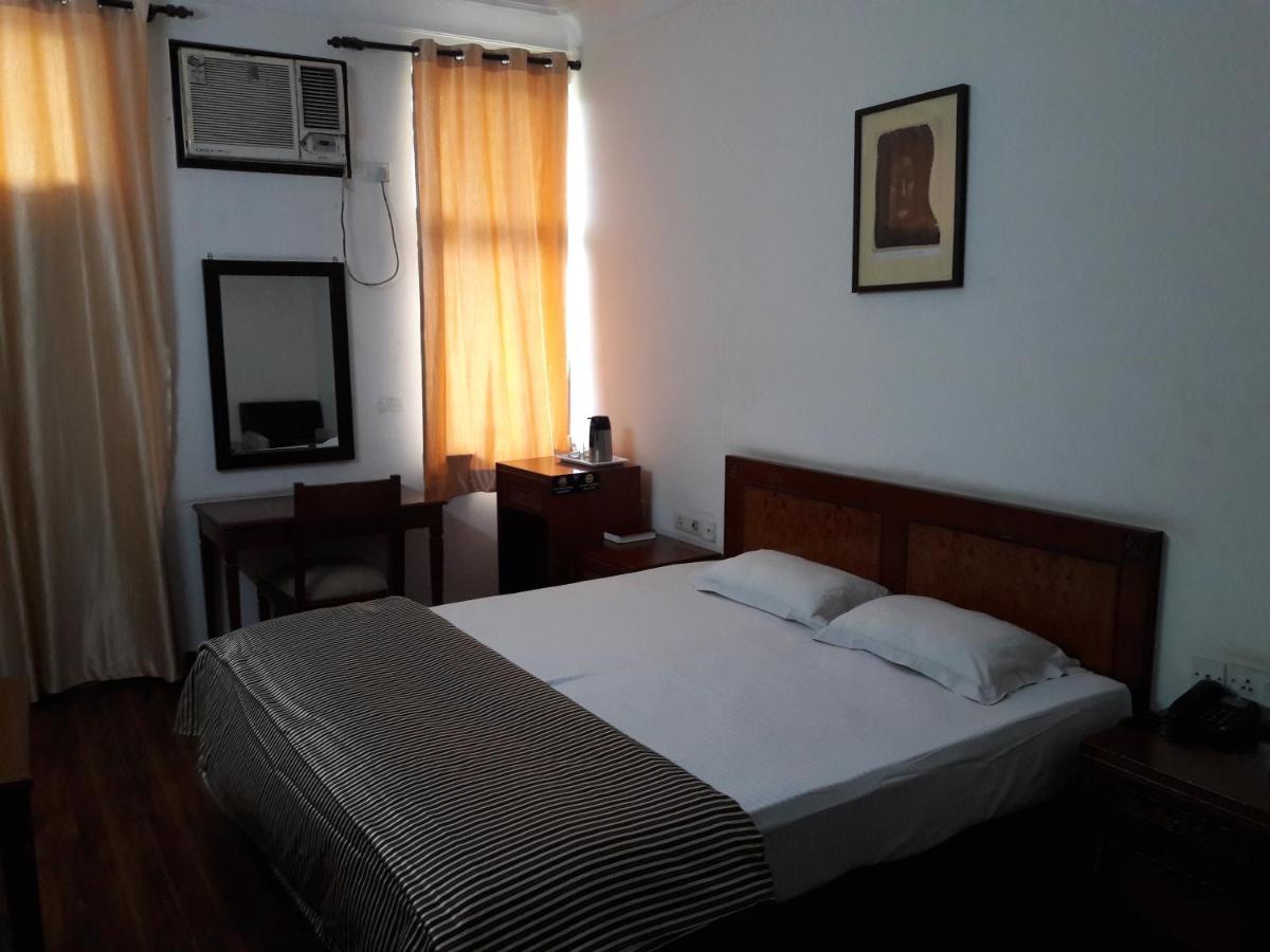 New Delhi Ymca Tourist Hostel Esterno foto