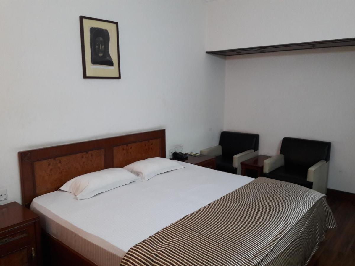 New Delhi Ymca Tourist Hostel Esterno foto
