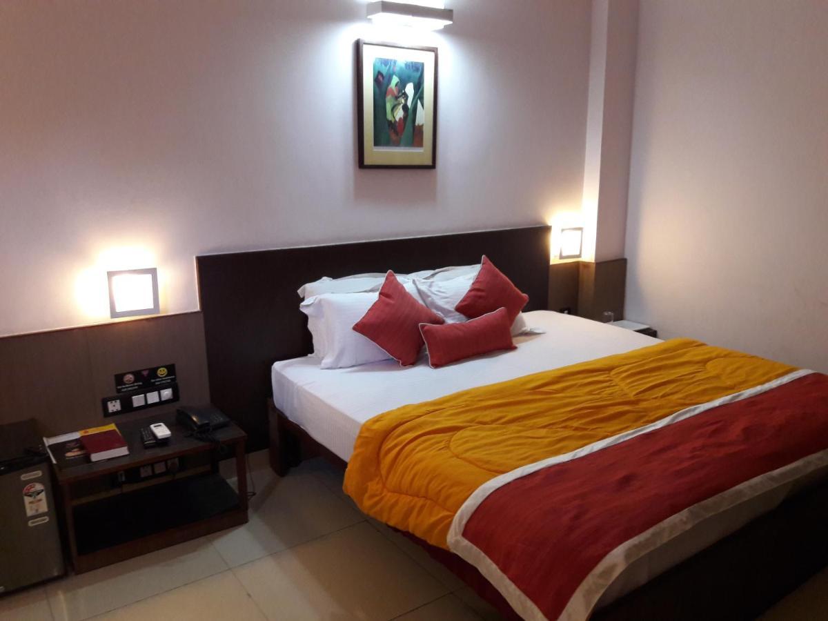 New Delhi Ymca Tourist Hostel Esterno foto